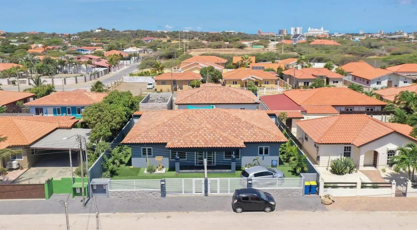 Casa Lima - 5 Mins To Eagle Beach By Lucha Noord