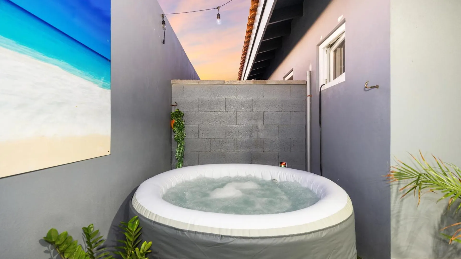 Casa Lima - 5 Mins To Eagle Beach By Lucha Noord Holiday home