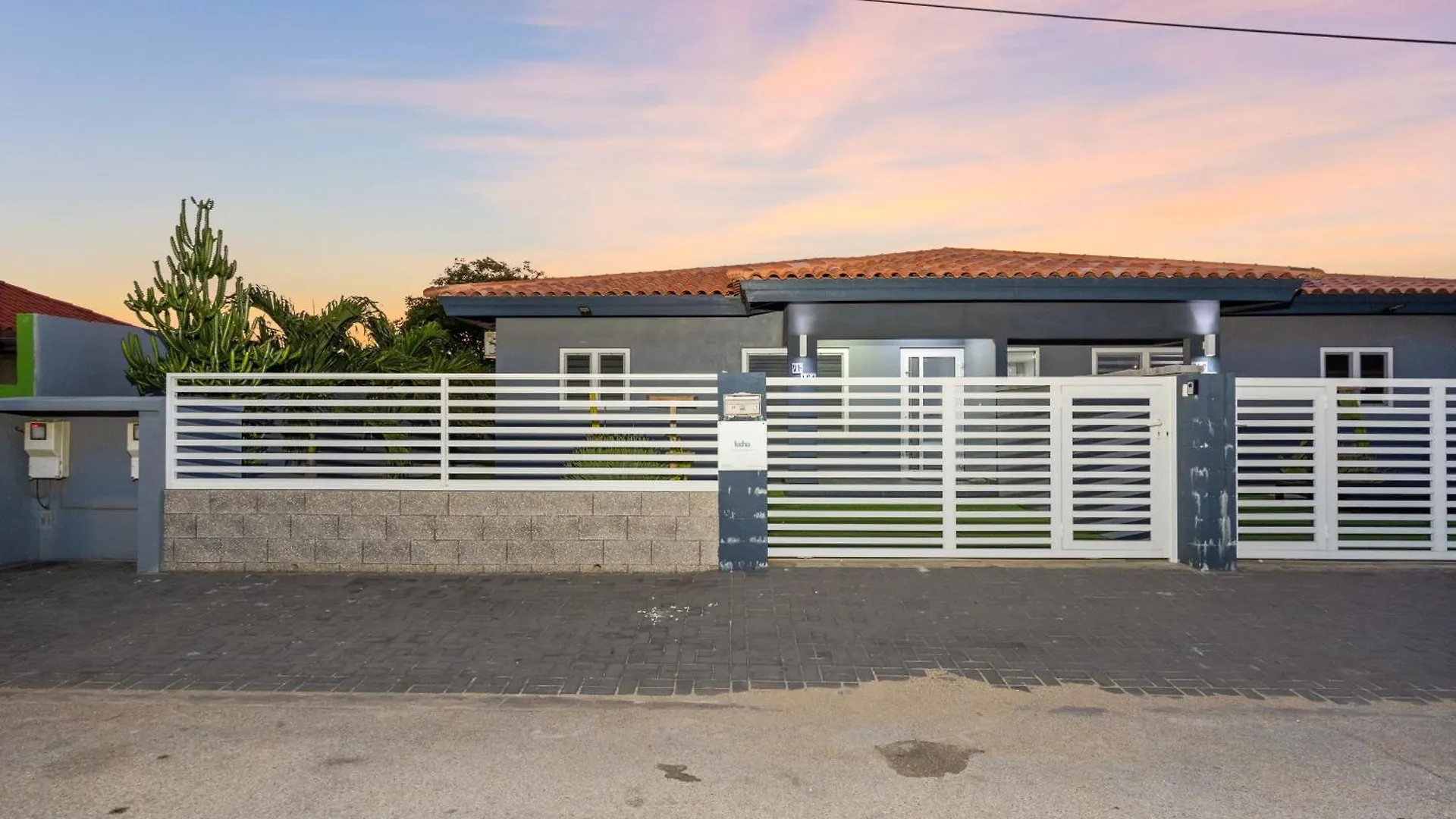 Casa Lima - 5 Mins To Eagle Beach By Lucha Noord 0*,  Aruba